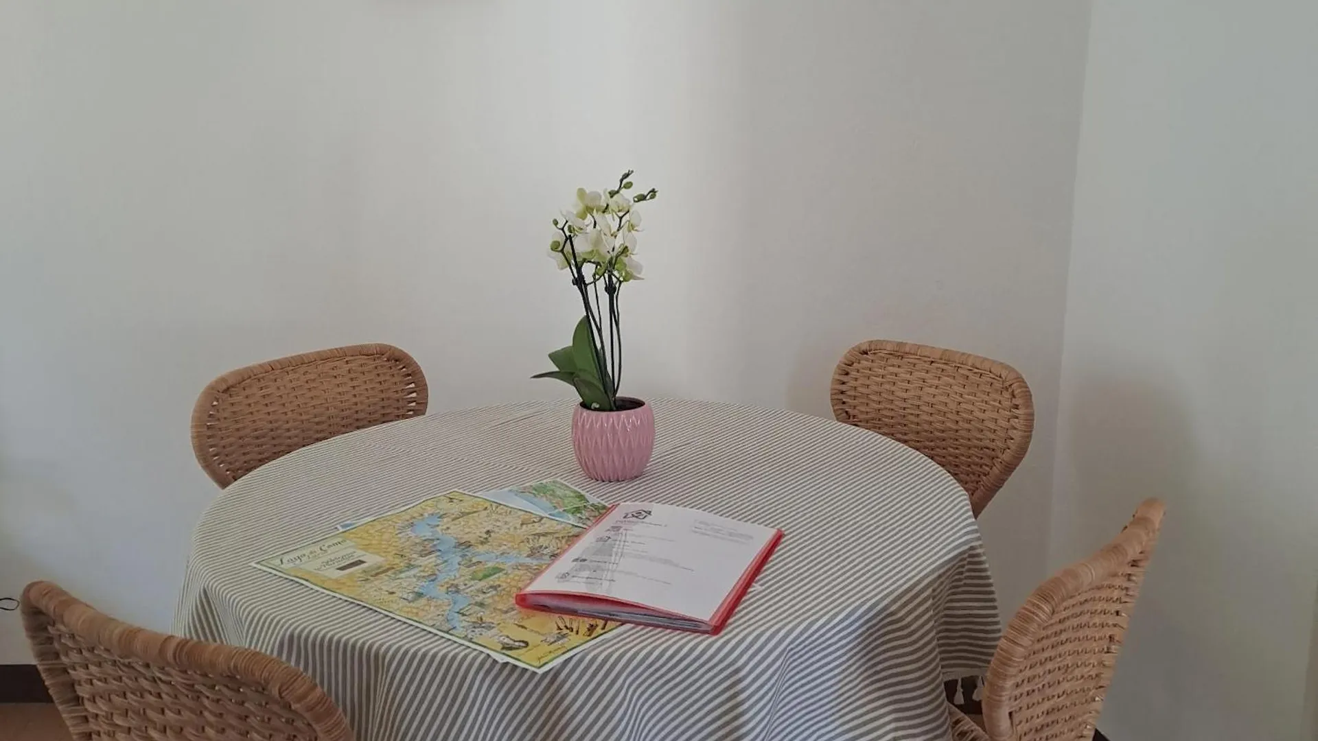 Apartment Ferienwohnung Da Vinci Refuge 2 Limonta
